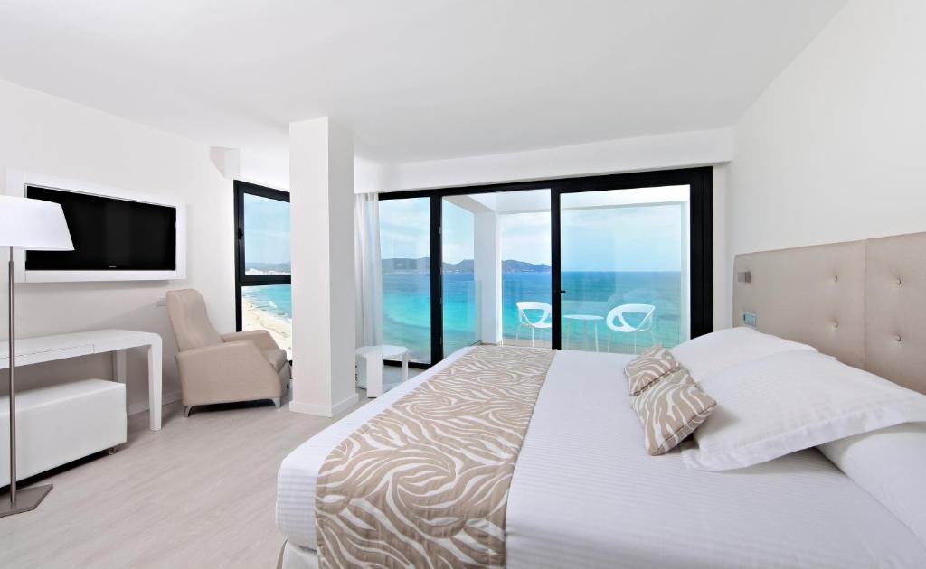 Iberostar Cala Millor - Adults Only photo 1