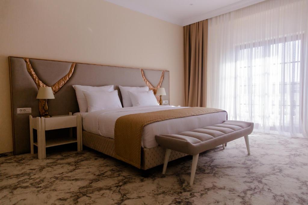 Muller Hotel Boutique&Spa - Tap to explore photos