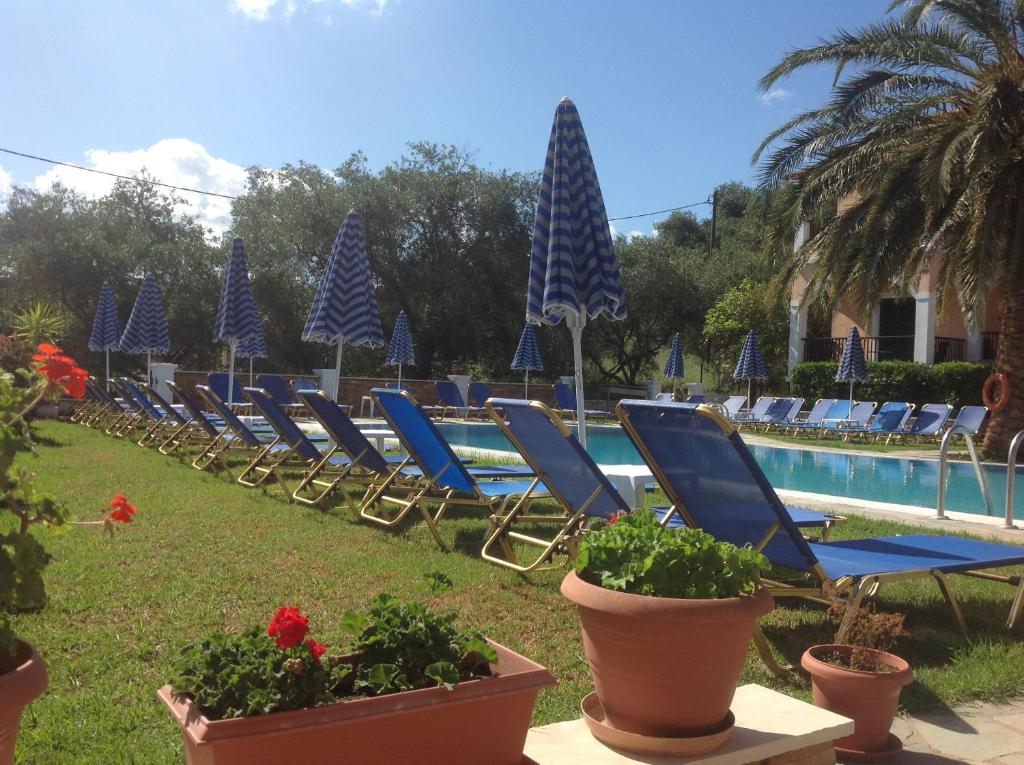Perros Hotel photo 2