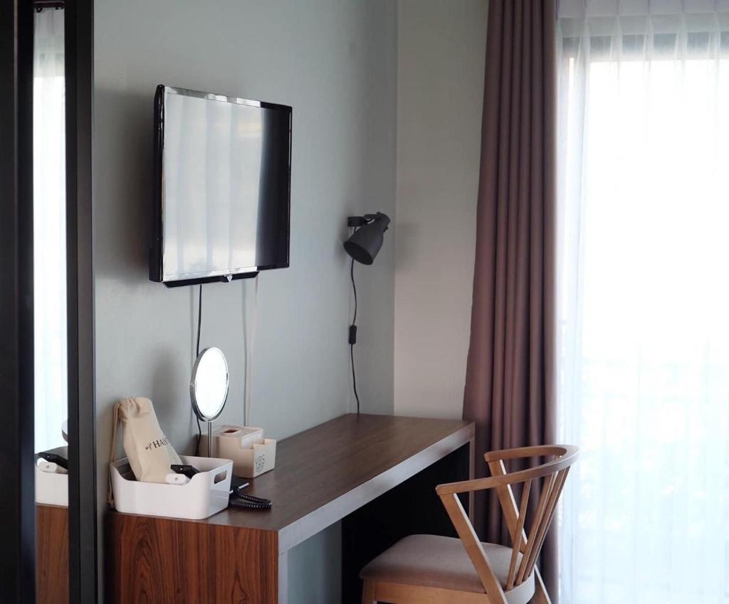 Thezen Hotel photo 3