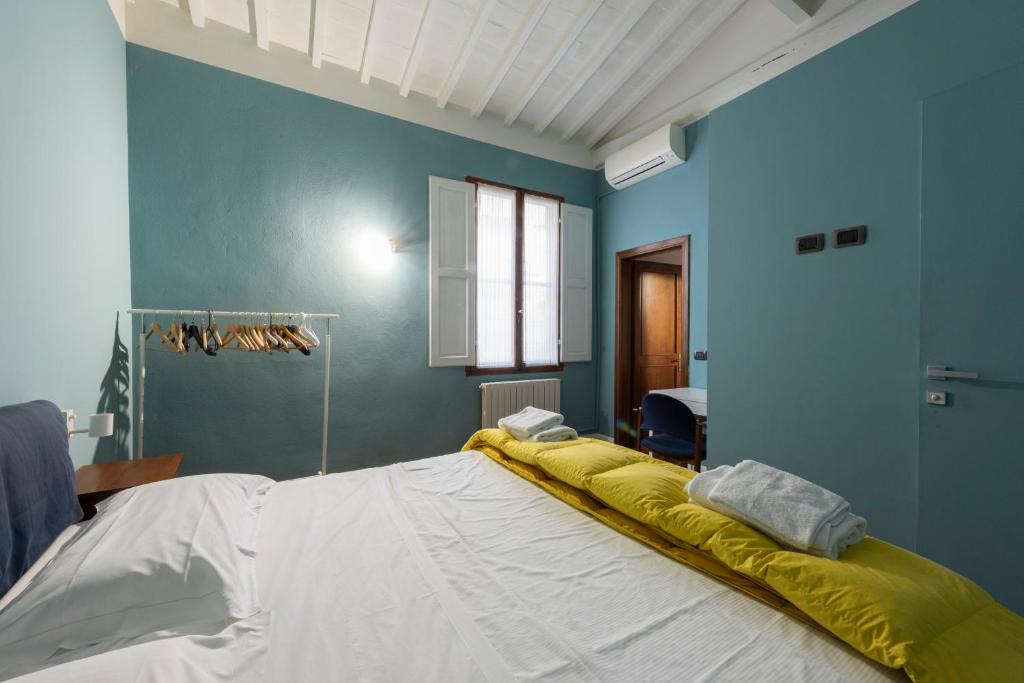 Toscanella 3 Bedrooms by Mmega - Tap to explore photos