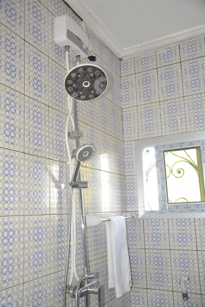 Stylish 2-bedroom apartment, 24 hrs security, wifi photo 1