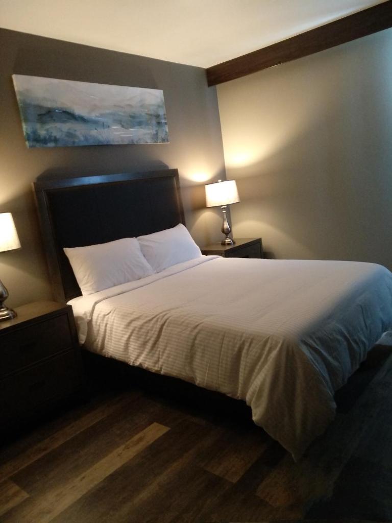 Park Lane Motor Hotel Medicine Hat photo 1