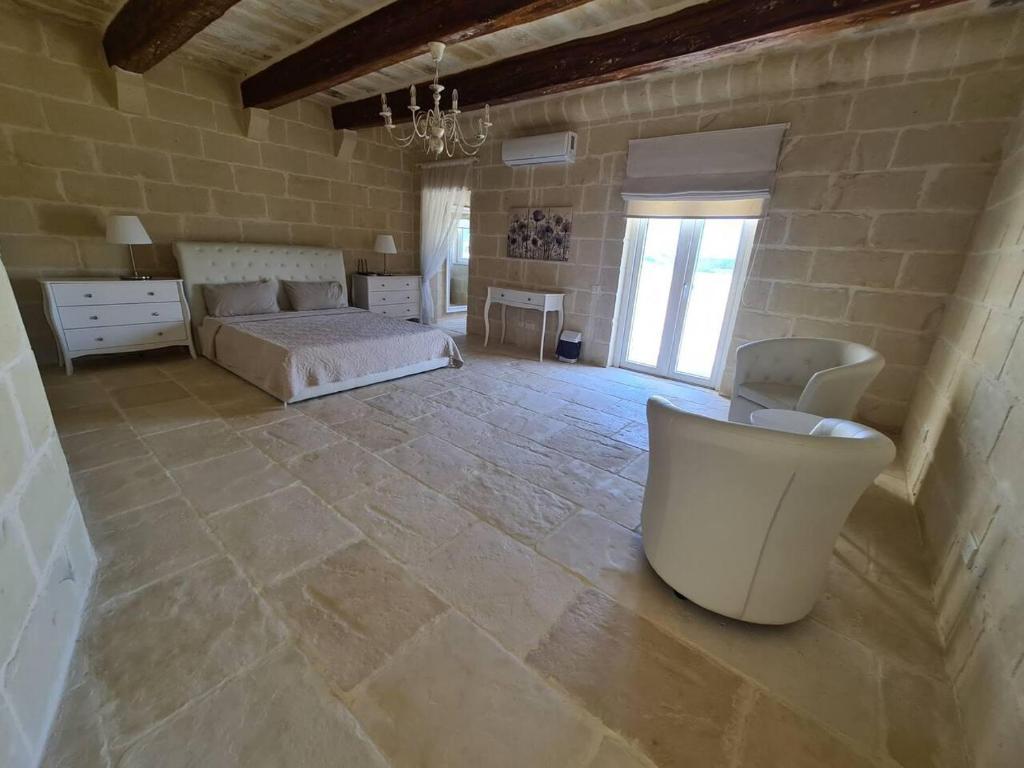 Farmhouse Villa in Gozo with large pool & garden photo 1