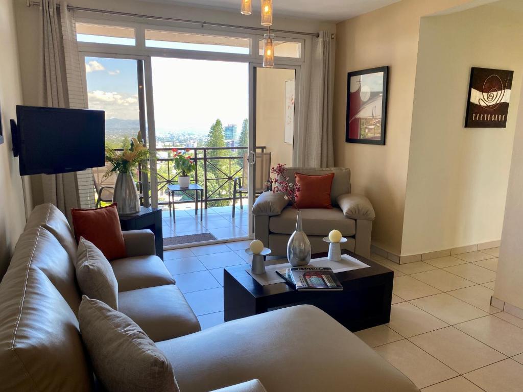Beautiful apartment, Terrace with incredible view, 3 bdr, Escalon, Exclusive, Secure photo 3