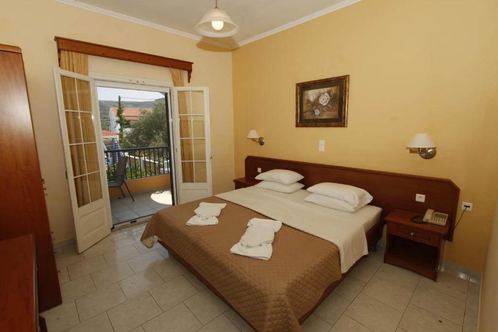 Perros Hotel photo 4