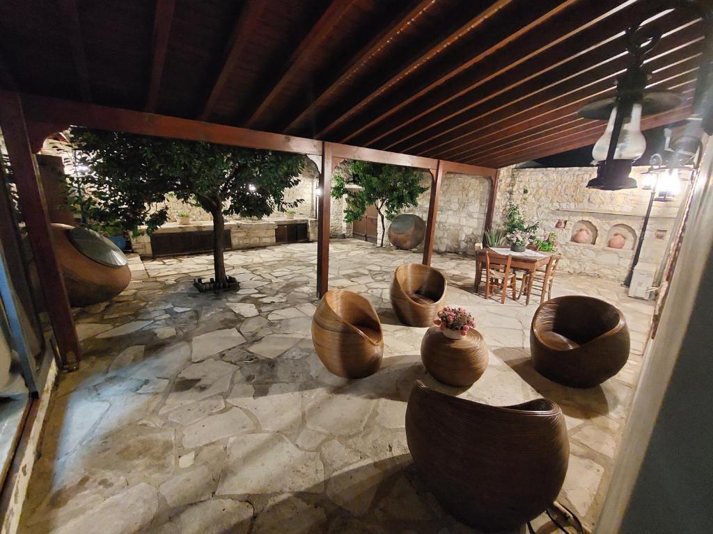 Evanthia's Stone House photo 2