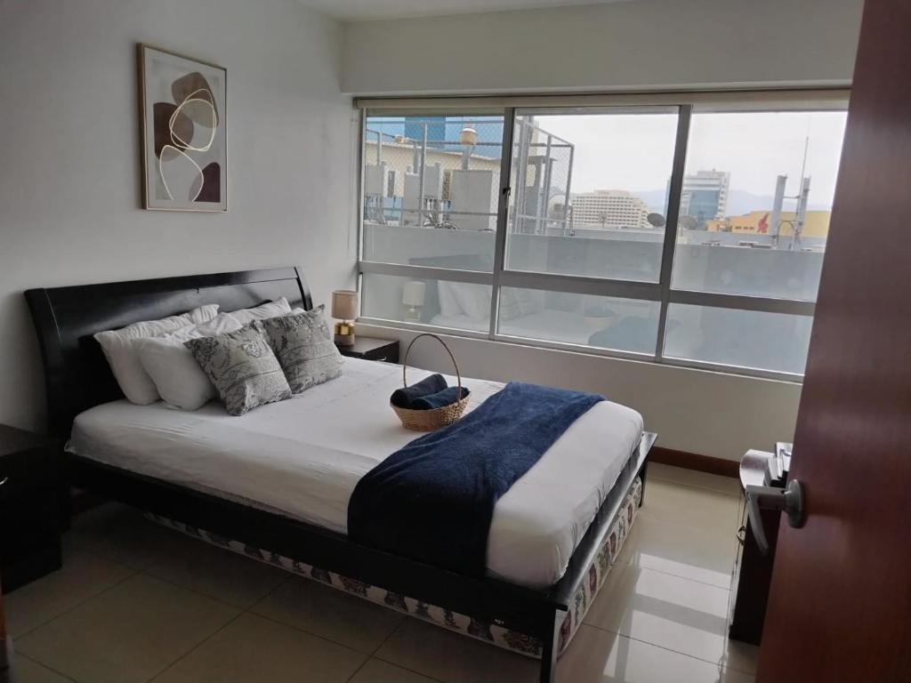 Ecusuites TorreSol I Parking Trade Center - Gye Airport photo 1