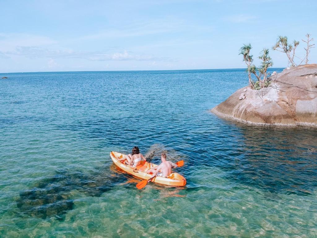 Rocks Beach Boutique Bungalows