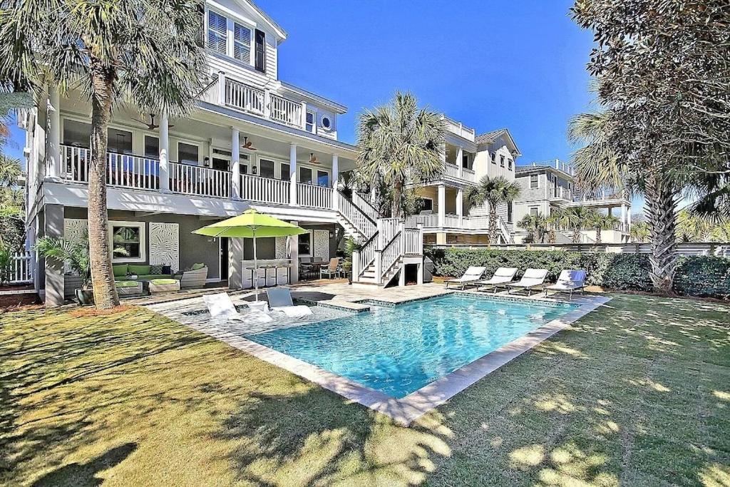 Luxury Modern Home- Steps 2 Beach, Private Pool/Bar, Sleeps 16, 7 BD-5.5 BR- 'The Lucky Penny' photo 3