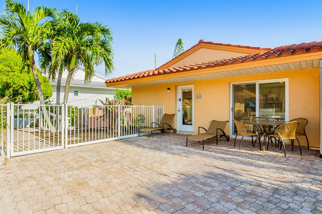 Beach Villa 1B photo 3