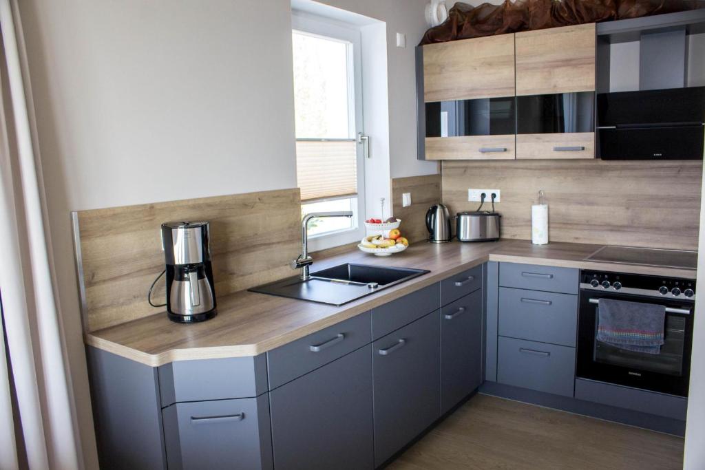 4 Zimmer Maisonette 3 Balkone Haus 7 A 6 photo 4