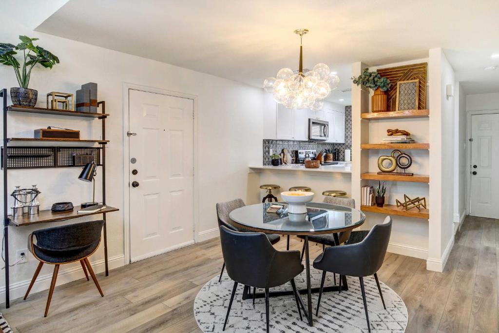 Stylish Allen Home near Watters Creek Village photo 4