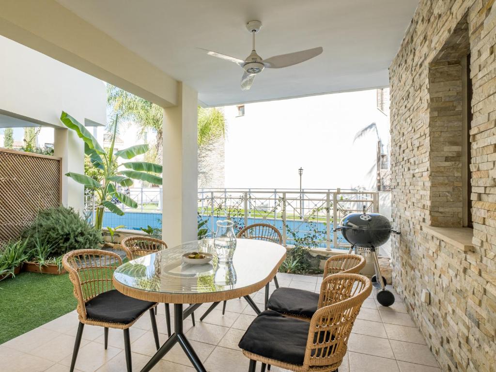 Sanders Aqua Park Resort - Precious 3-Bedroom Holiday Home With Shared Pool photo 4