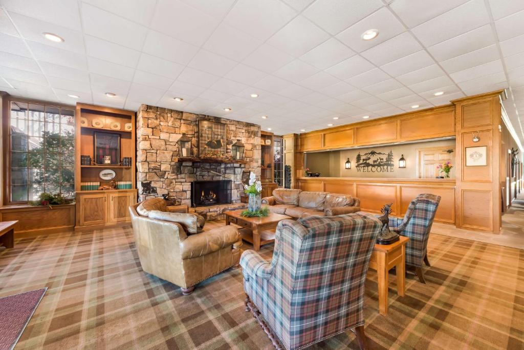Best Western Mountain Lodge at Banner Elk image