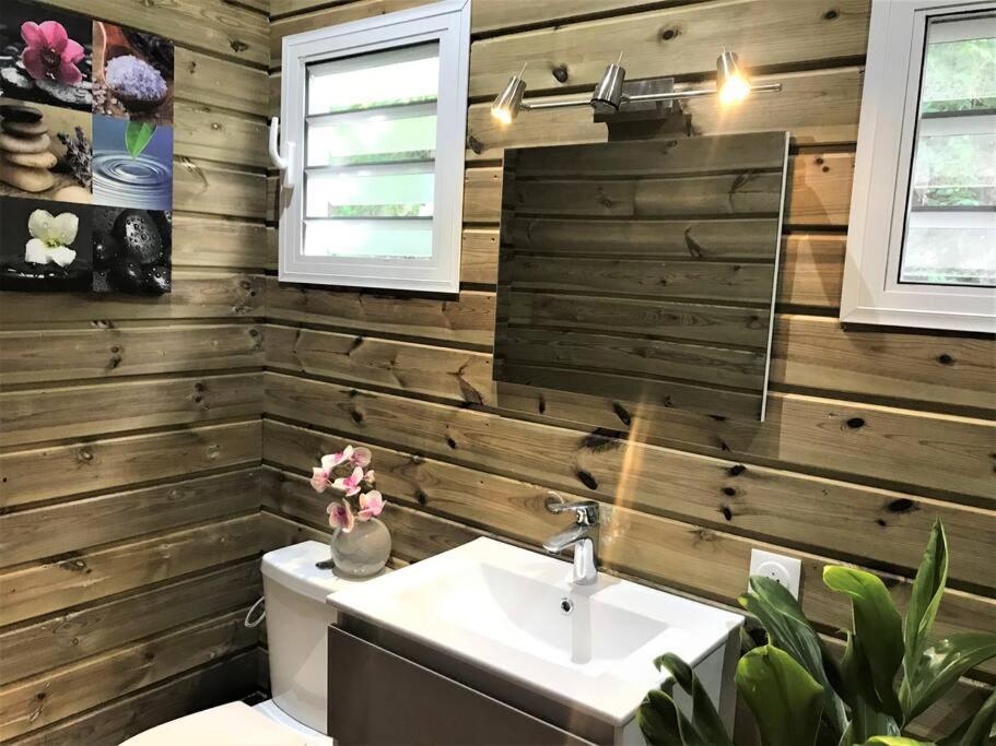 Chalet Colibri , Les ANSES d'ARLET 200 m plage photo 2