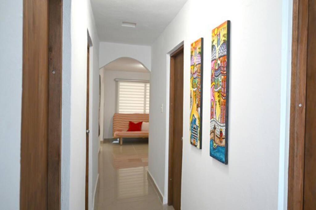 NEW Remodeled pool house 2 minutes from beach photo 1