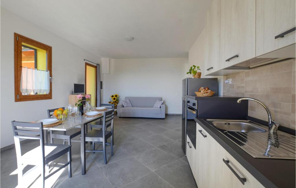 Awesome Apartment In Sasseta Zignago With 1 Bedrooms And Wifi photo 3