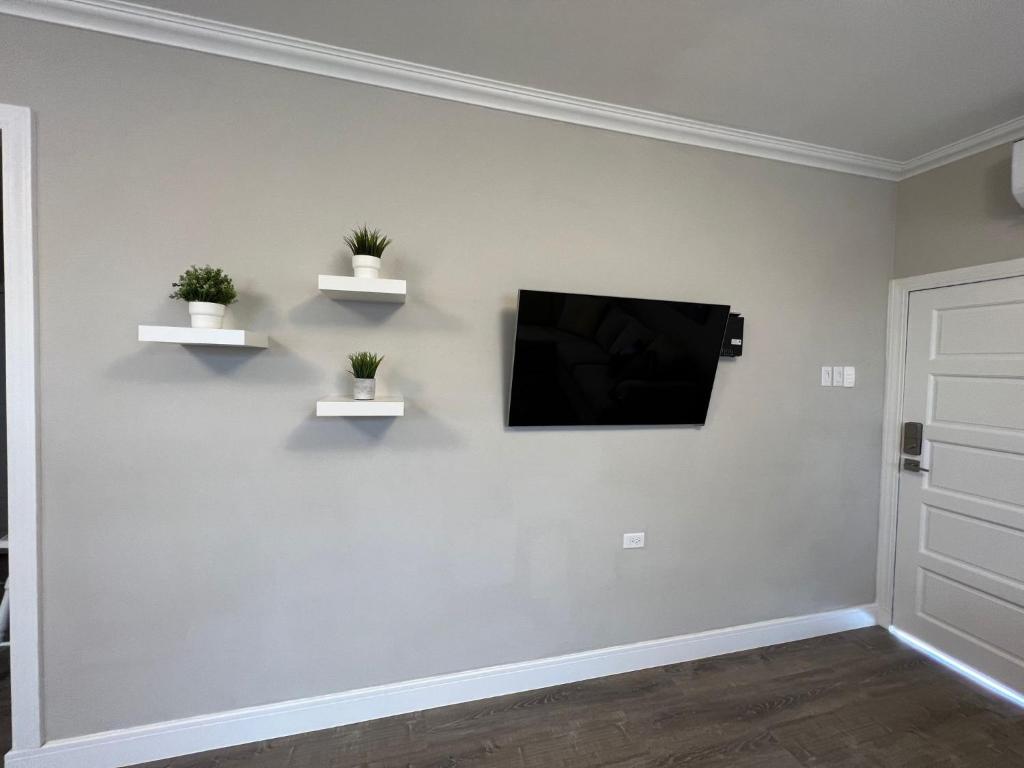 SHAK Condos- Luxury, Functionality and Comfort photo 2