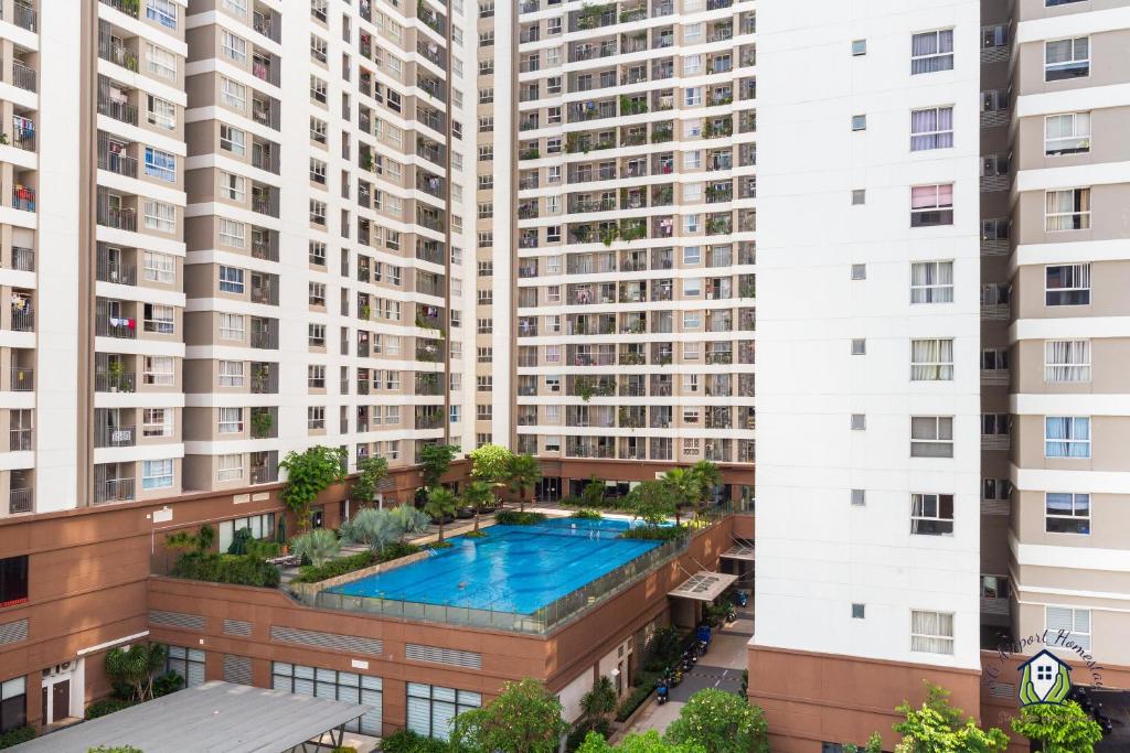 Airport Homestay- Luxury Studio- Free GYM- POOL- BBQ