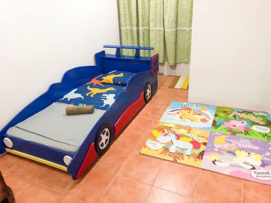 Mirza Homestay Kulai With Large Car Park photo 4
