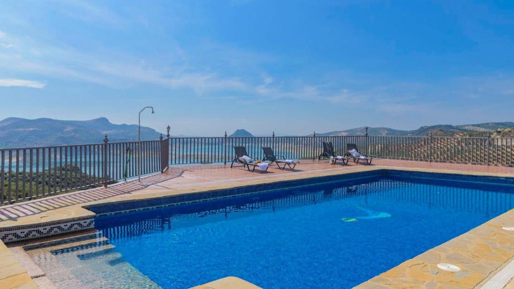 La Villa del Lago Iznájar by Ruralidays photo 1