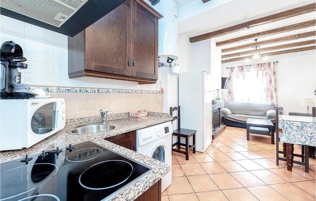 Awesome Apartment In Grazalema With 3 Bedrooms photo 4