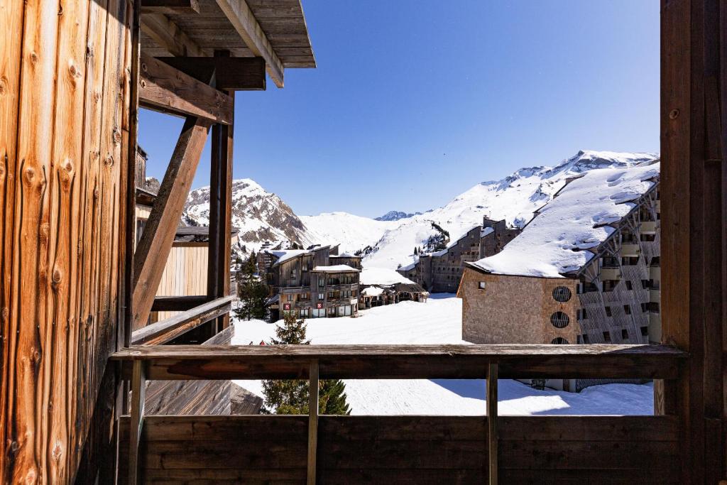 Central modern Duplex for 6 by Avoriaz Chalets photo 3