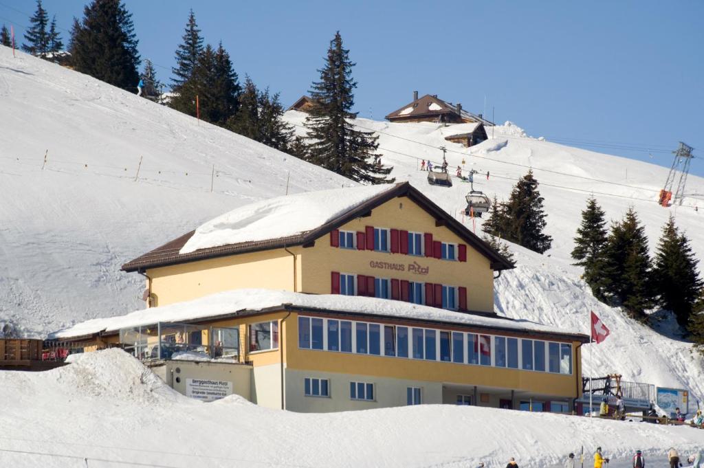 Berggasthaus Zanuz photo 2