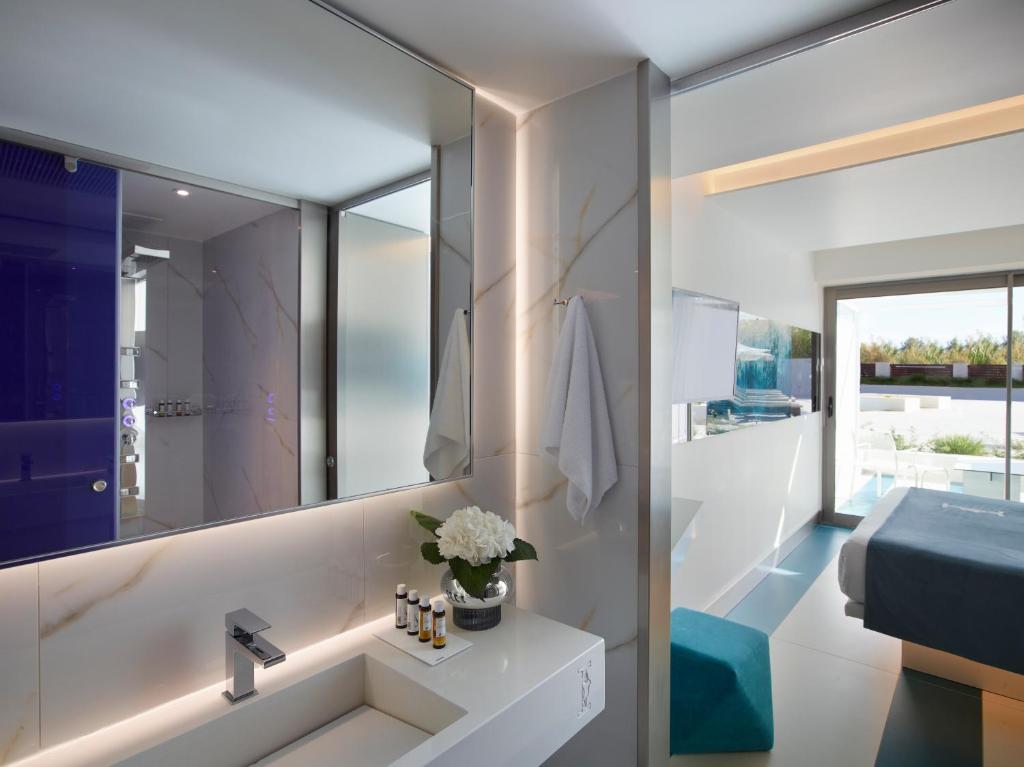 I Resort Beach Hotel & Spa photo 3