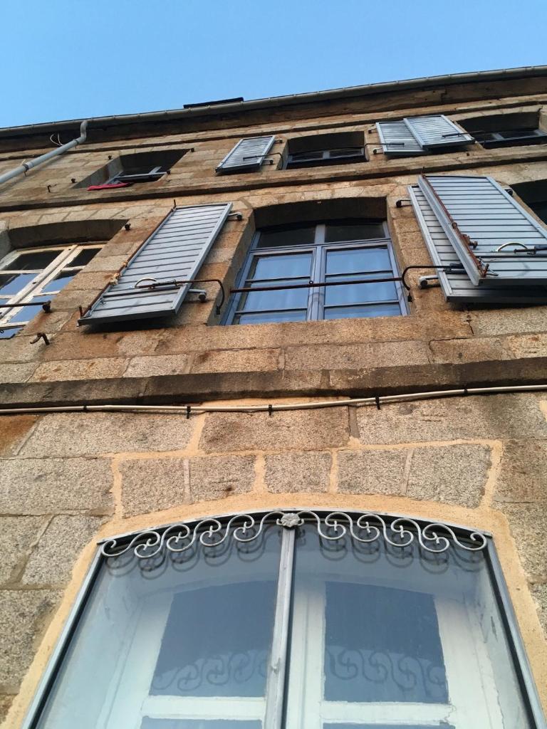 Mercier de Montigny - Les Chambres du Beffroi - SPA et Massage photo 3