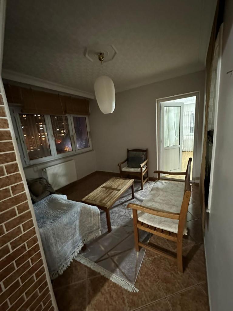 lovely 2 bedrooms apartment with full furniture photo 2