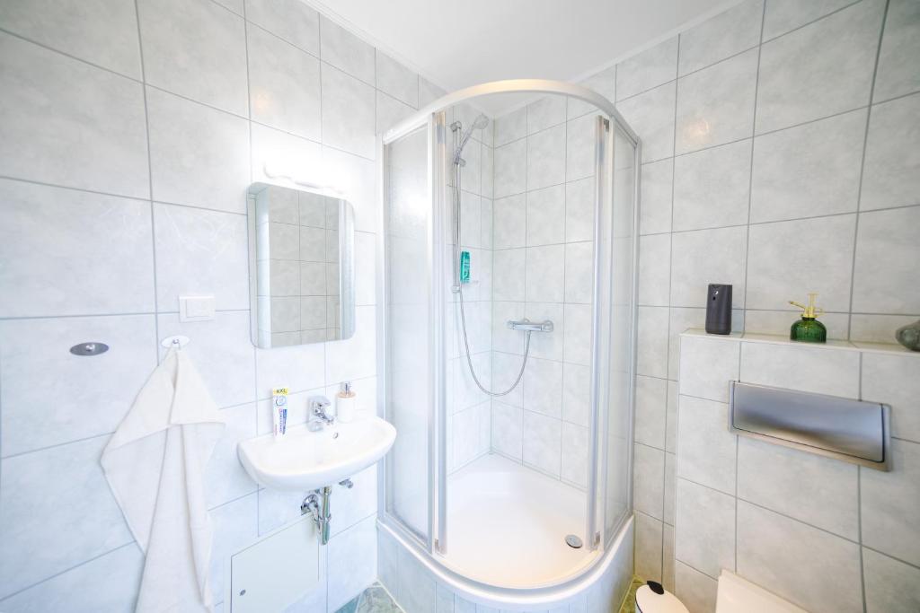Ferienwohnung Jasmin - Gera Zentrum NEU renoviert photo 1