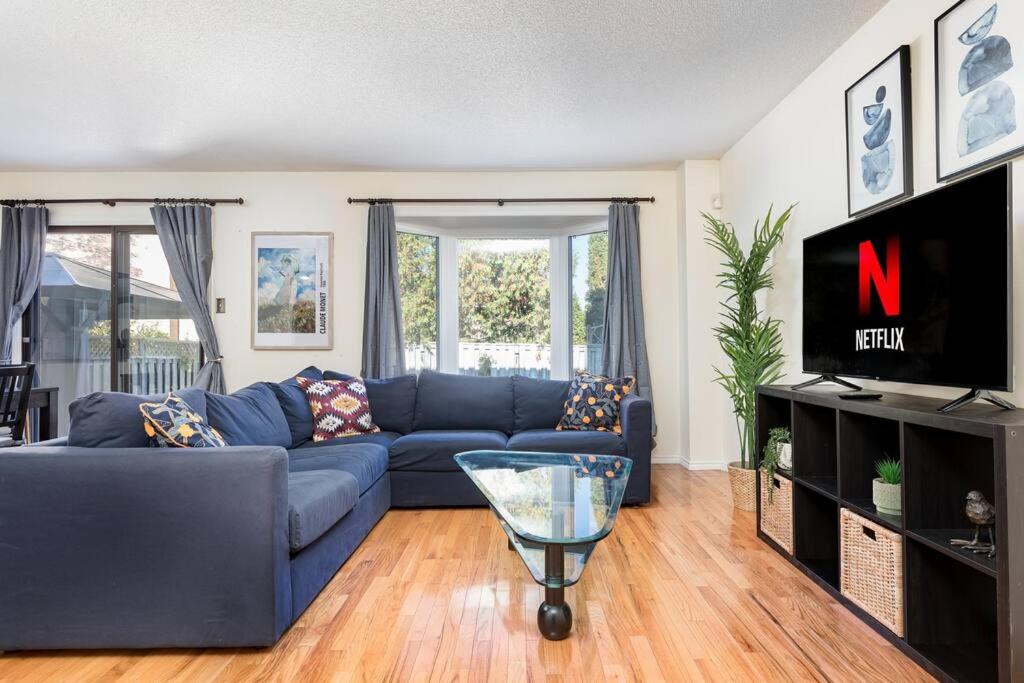 Central 4 Bed Room Home by GO Station and Sq One! photo 1