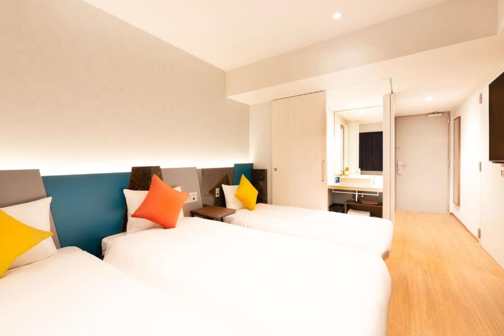 Karaksa Hotel Colors Tokyo Yaesu Room Type - Superior Triple Room