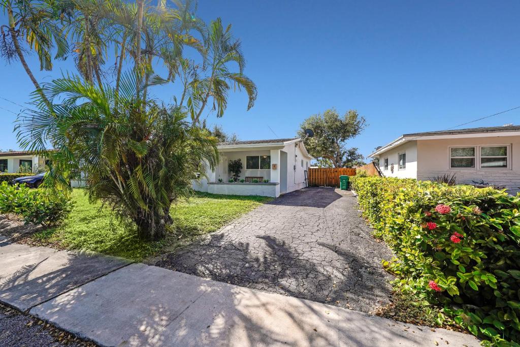 Dania Beach Waterfront,near Hollywood & Fll photo 1