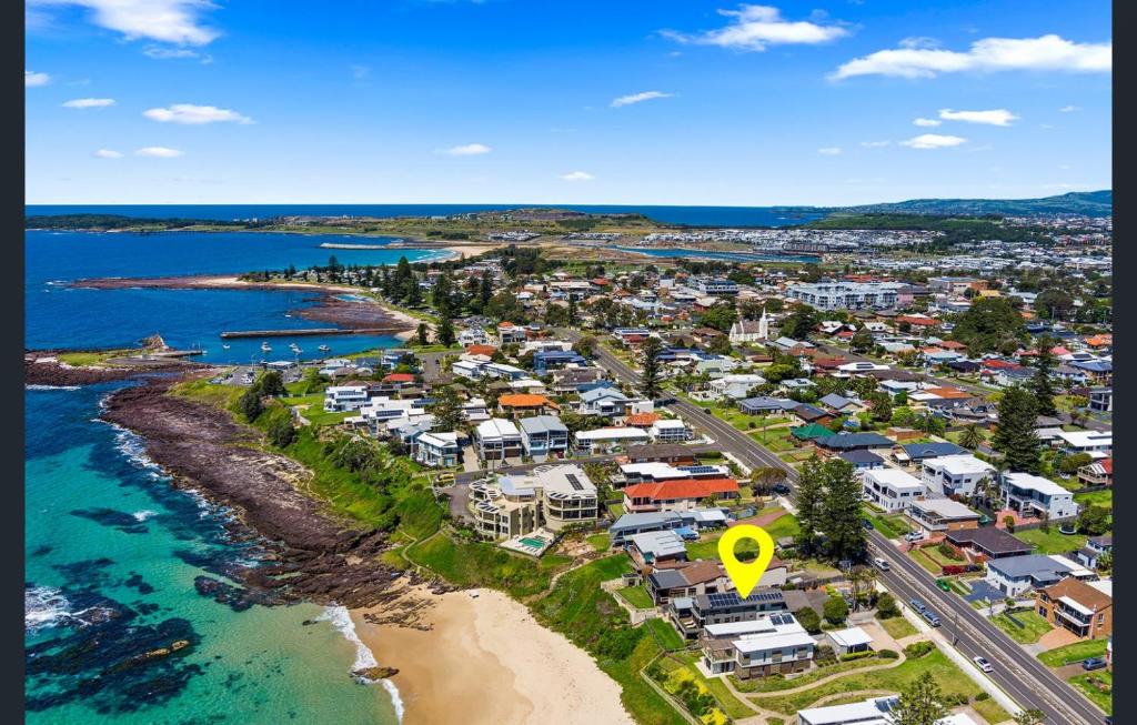Sea View - Absolute Beachfront Shellharbour photo 4