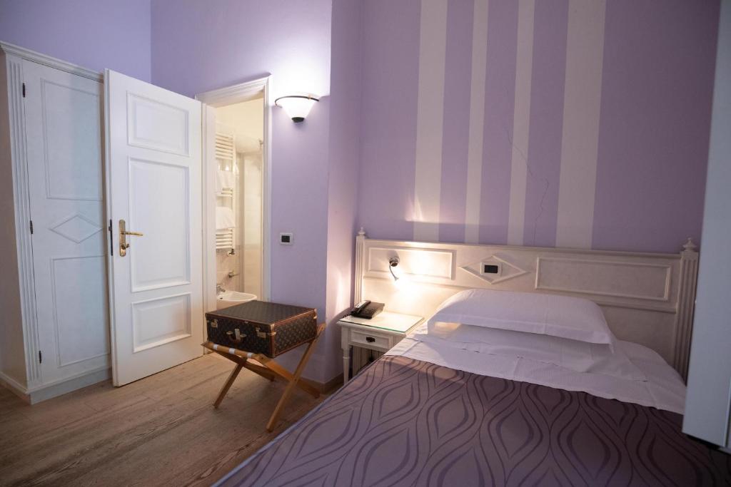 Hotel London photo 3