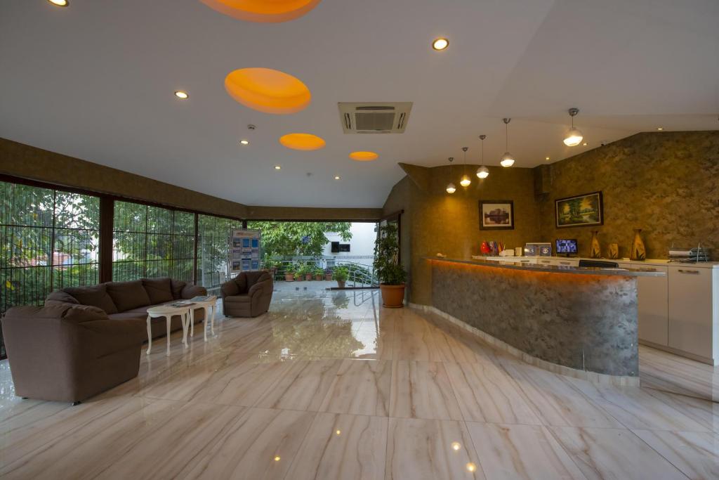 Han Deluxe Hotel photo 2