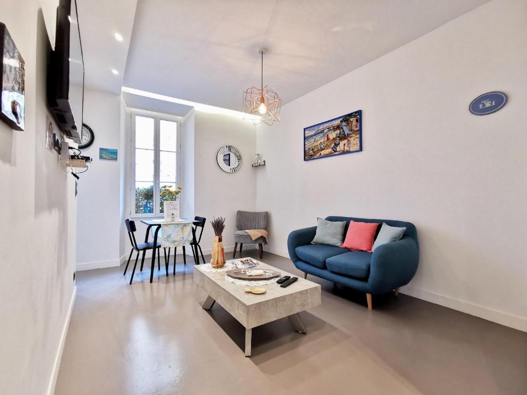 Le PETIT BALCON by Booking Guys photo 3