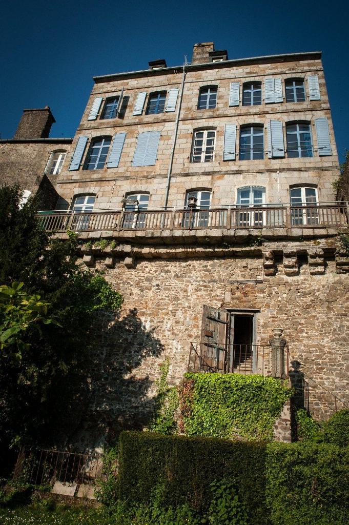 Mercier de Montigny - Les Chambres du Beffroi - SPA et Massage photo 2