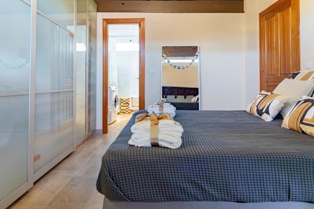 -MalagaSunApts-Private Terrace Penthouse - Tap to explore photos