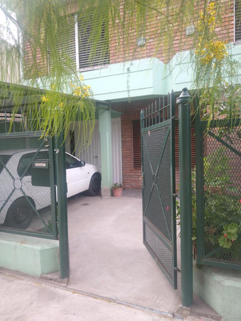 Departamento en Luis Guillon photo 3