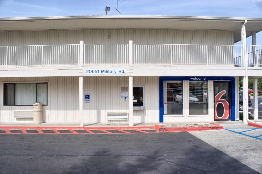 Motel 6-Seattle, WA - South photo 1