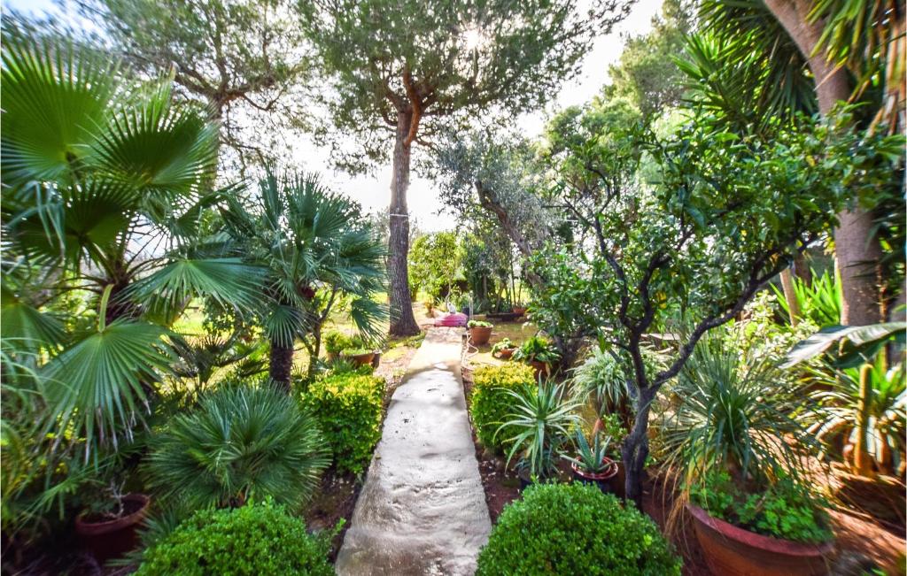 Nice Home In Alessano With 2 Bedrooms And Wifi photo 1