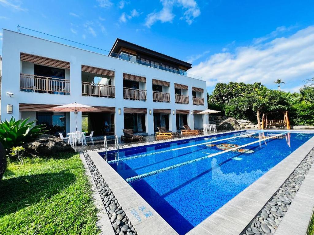 Ocean Villa photo 2