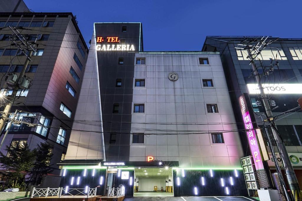 Galleria Hotel photo 2