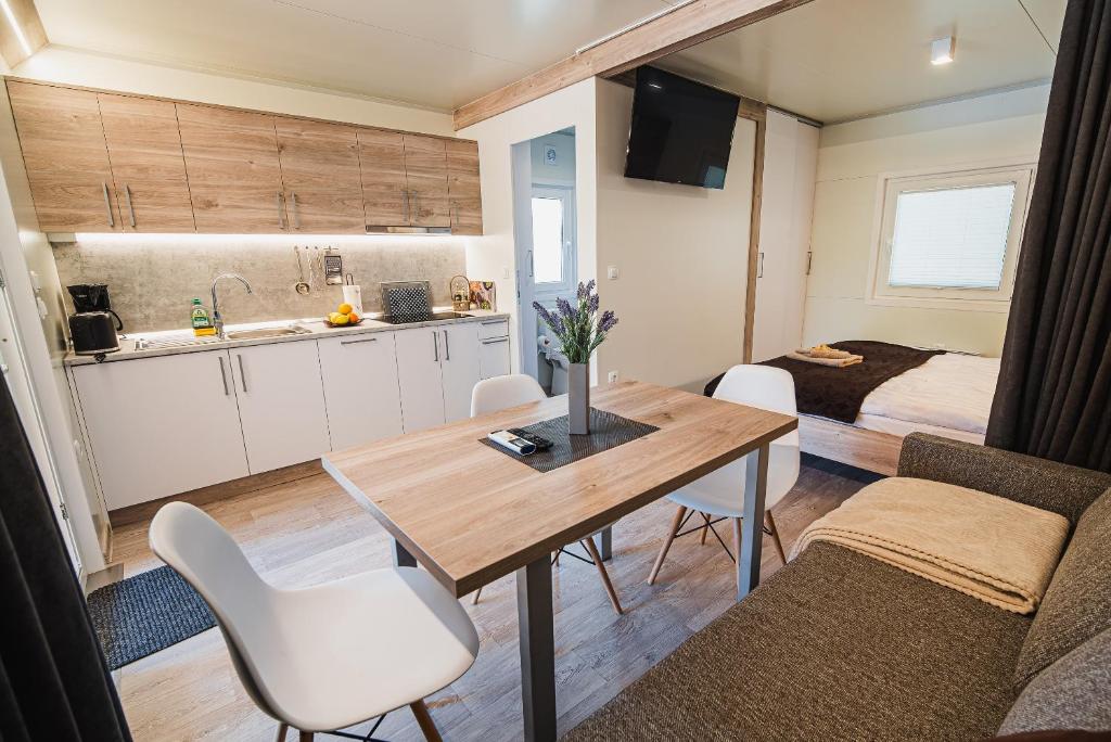 Premium Mobile Tree House with Thermal Riviera Tickets photo 4
