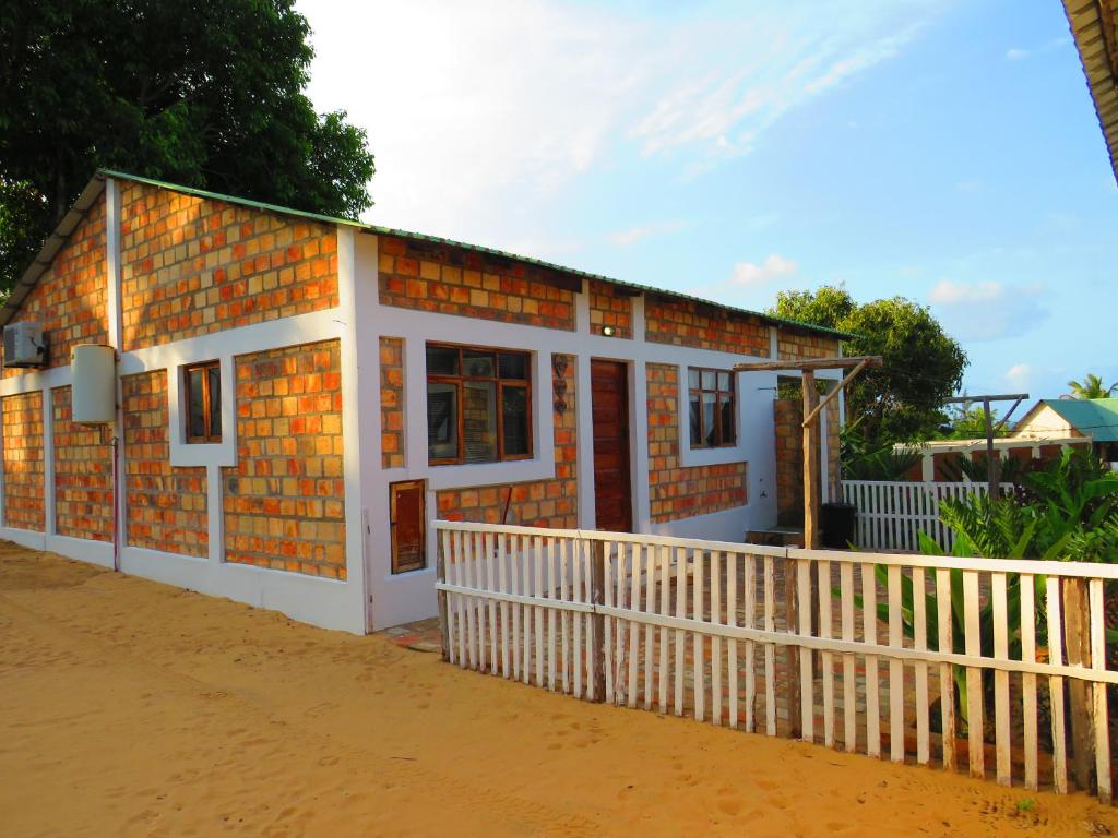 Moz T's Lodge photo 3