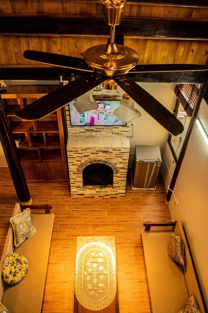 Chuon Chuon Villa - Venue Travel